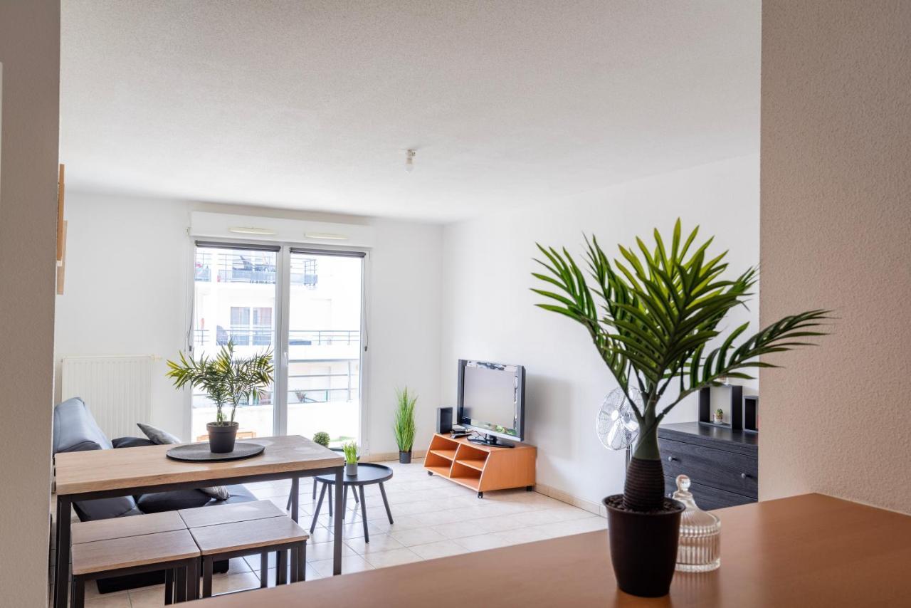 Le Zenith - Parking Prive & Wifi - 5 Min Zenith De Appartement *